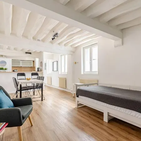 Gare - Parking Gratuit * Ruão